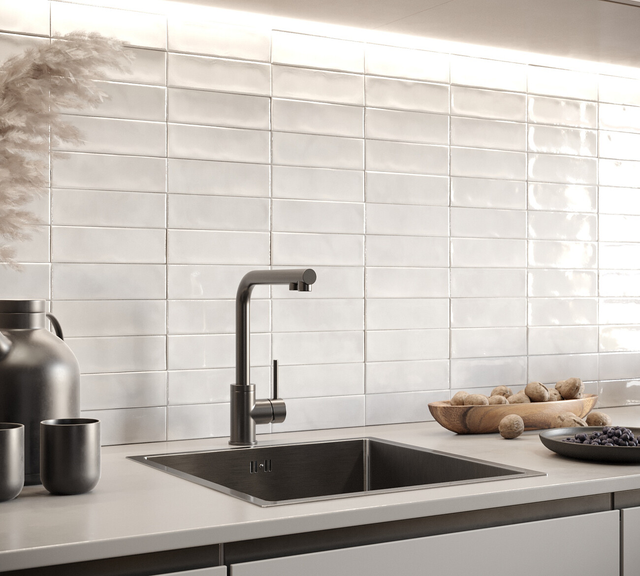 Смеситель для кухни однорычажный с изливом для фильтрованной воды черный Domaci "Равенна" DCB 7015 - изображение 3