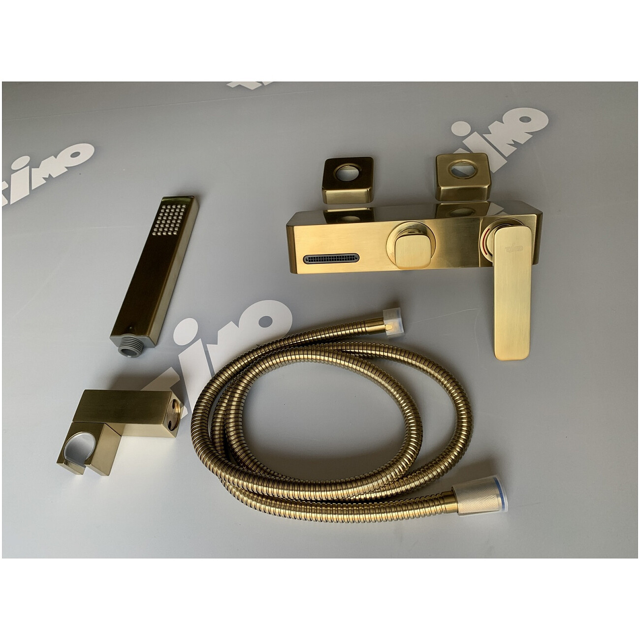 Душевая стойка с держателем и смесителем золотая Timo Torne 4314-17Y - изображение 2