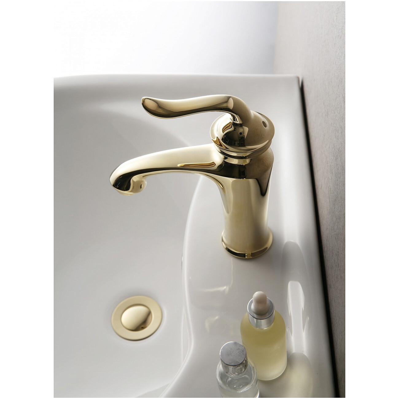 Смеситель для раковины золото Lemark Brava LM4706G - изображение 2