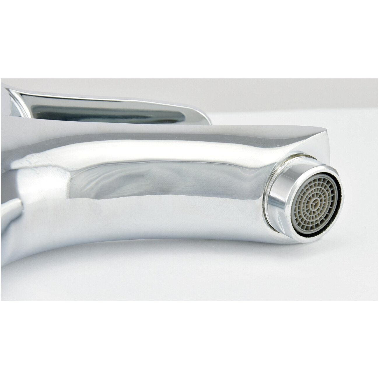 Смеситель для раковины однорычажный хром Istok life Luxe 0402.421 - изображение 8