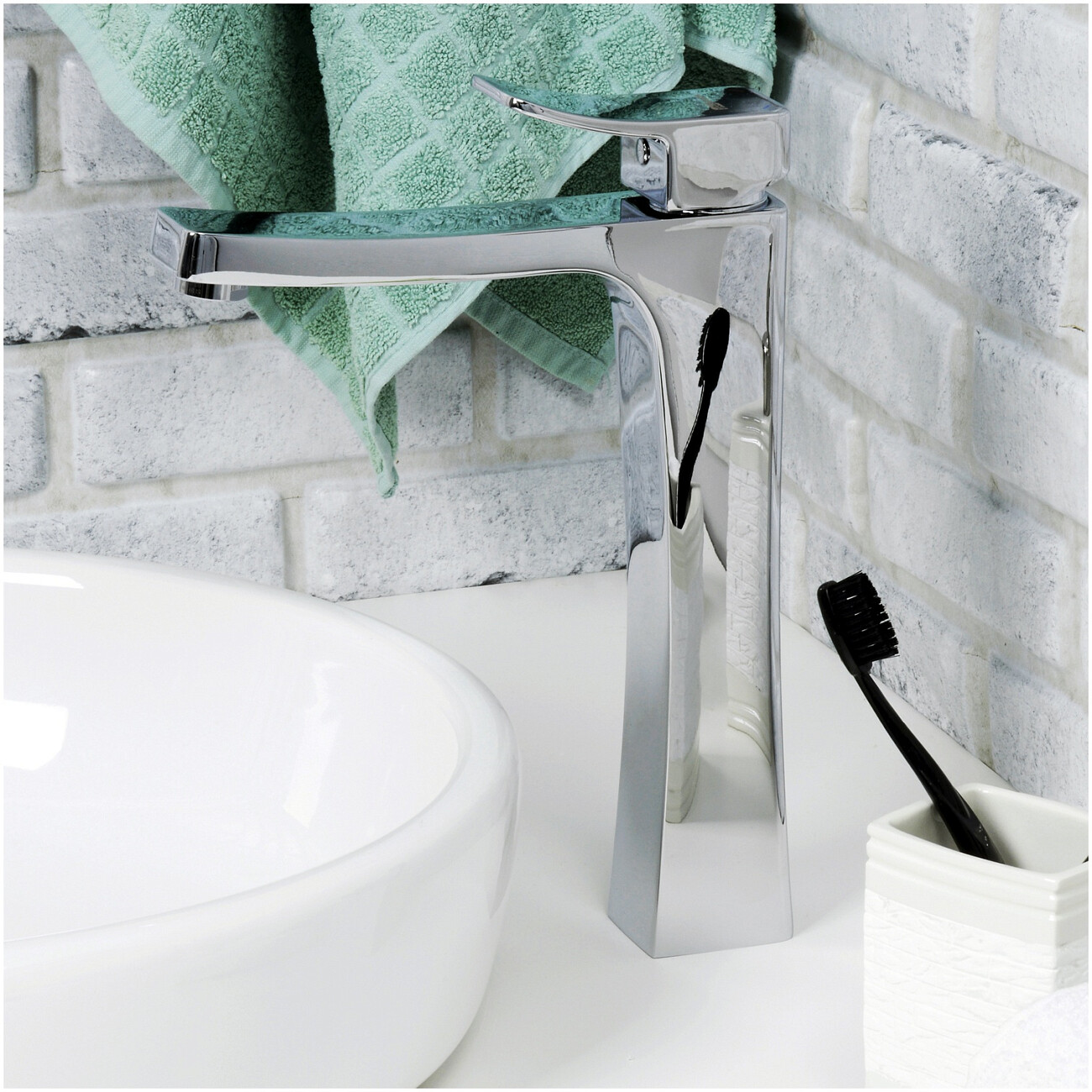 Смеситель для раковины из латуни хром Wasserkraft 1063H - изображение 4