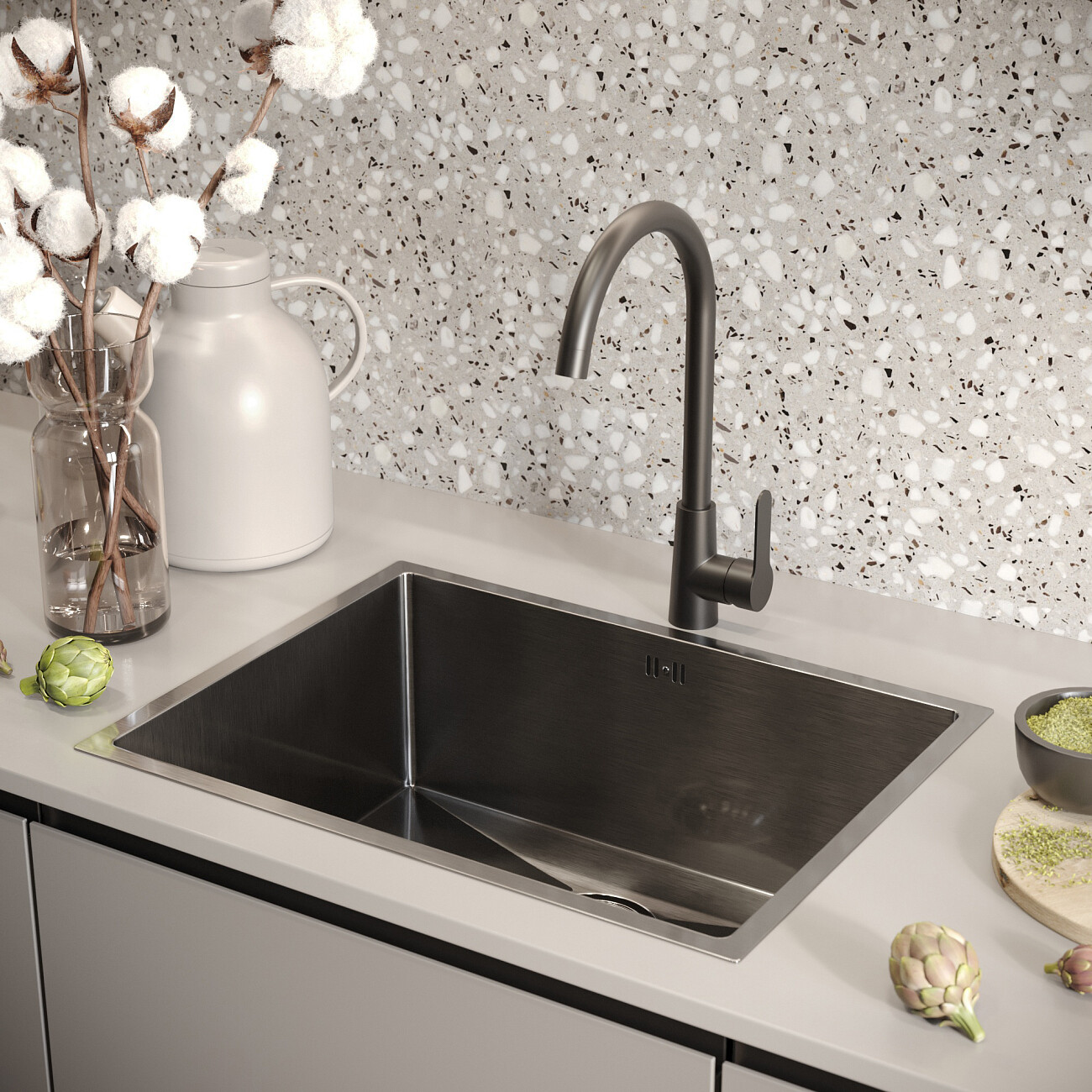 Смеситель для кухни однорычажный черный Domaci "Равенна" ND-05b - изображение 4