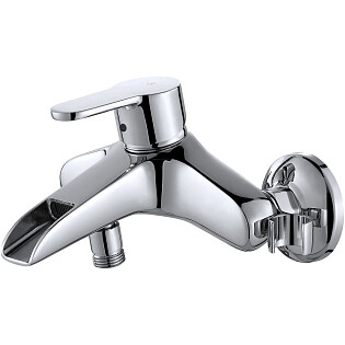 Смеситель для ванны однорычажный с душевым гарнитуром хром D&K Rhein Marx DA1393501