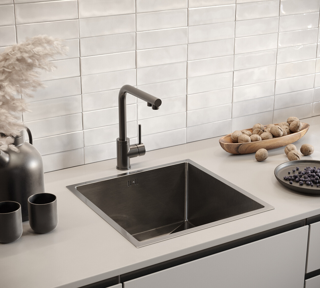 Смеситель для кухни однорычажный с изливом для фильтрованной воды черный Domaci "Равенна" DCB 7015 - изображение 4