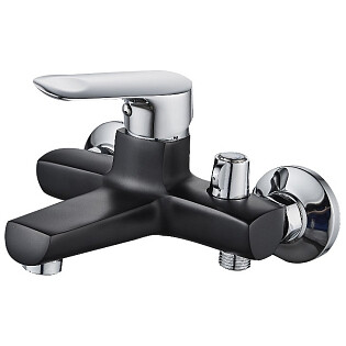 Смеситель для ванны однорычажный с душевым гарнитуром черный, хром Ammore A3008-A