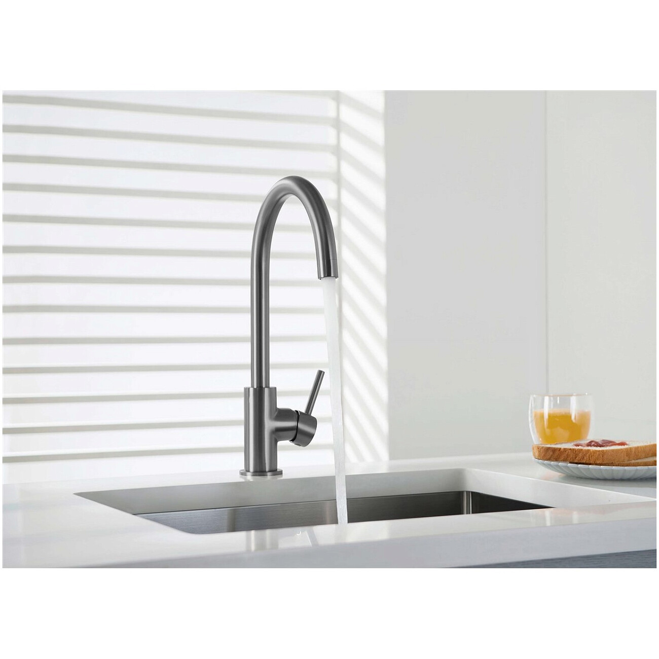 Смеситель для кухни однорычажный оружейная сталь Aquatek "Европа" AQ1382BGM - изображение 6