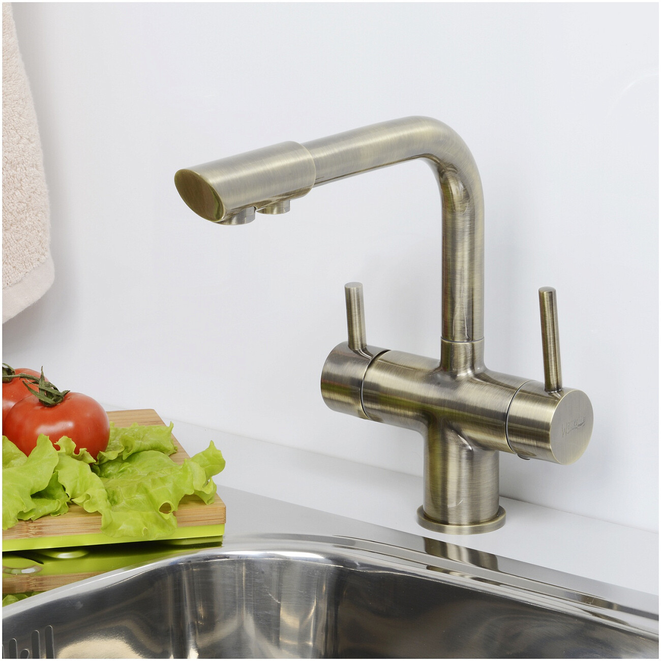 Смеситель для кухни под фильтр из латуни светлая бронза Wasserkraft A8037 - изображение 2