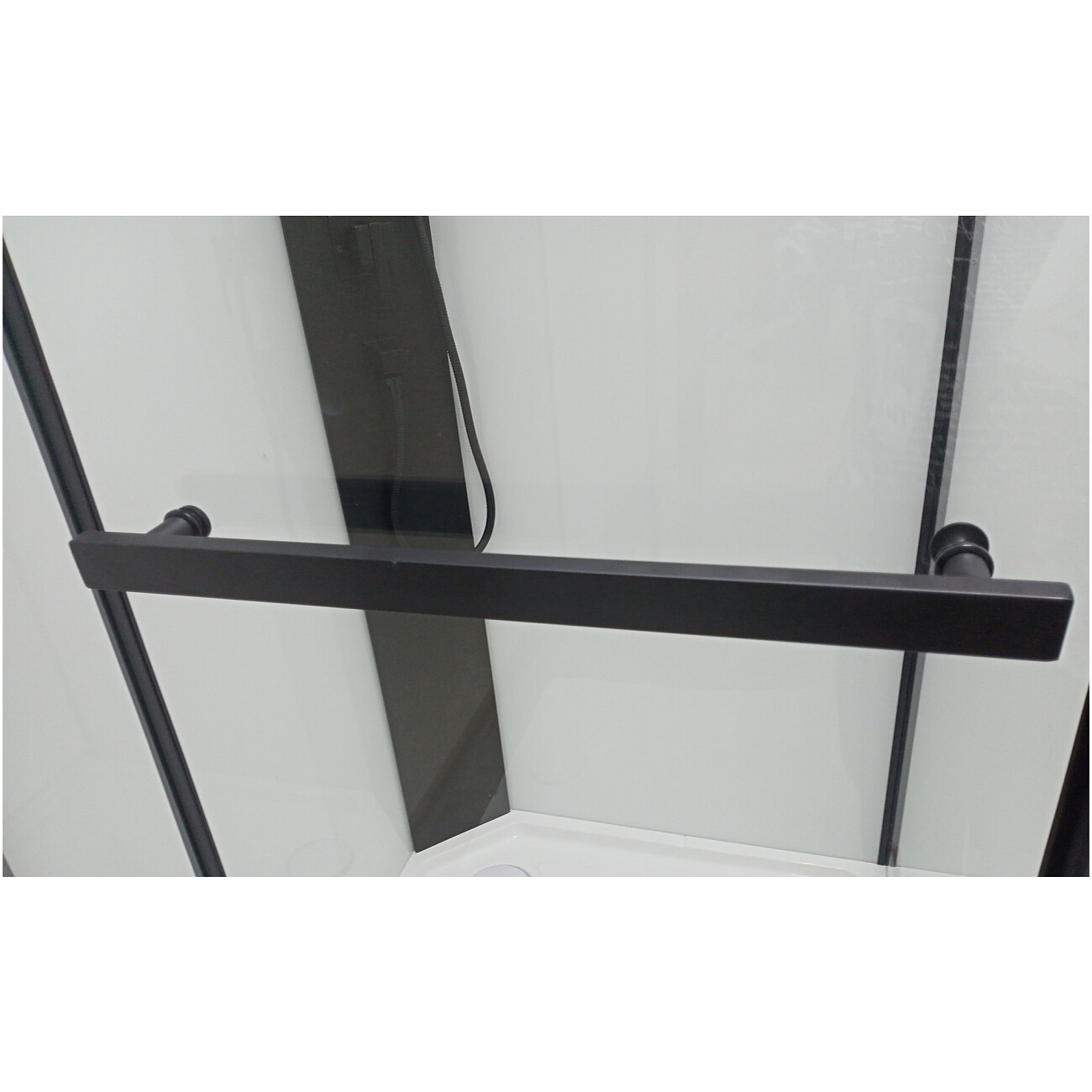 Душевая кабина квадратная без крыши с низким поддоном 90х90 см черная, белая Cerutti SPA Mimi 901B - изображение 2