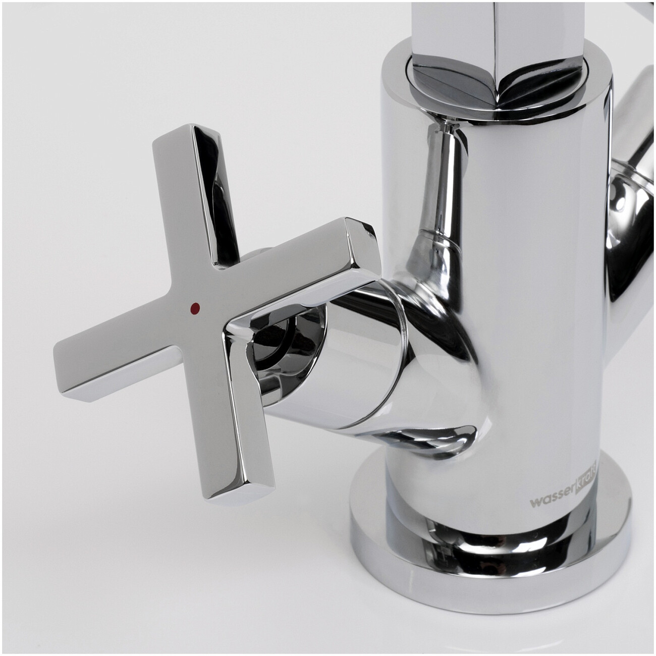 Смеситель для раковины из латуни хром Wasserkraft 7803 - изображение 9