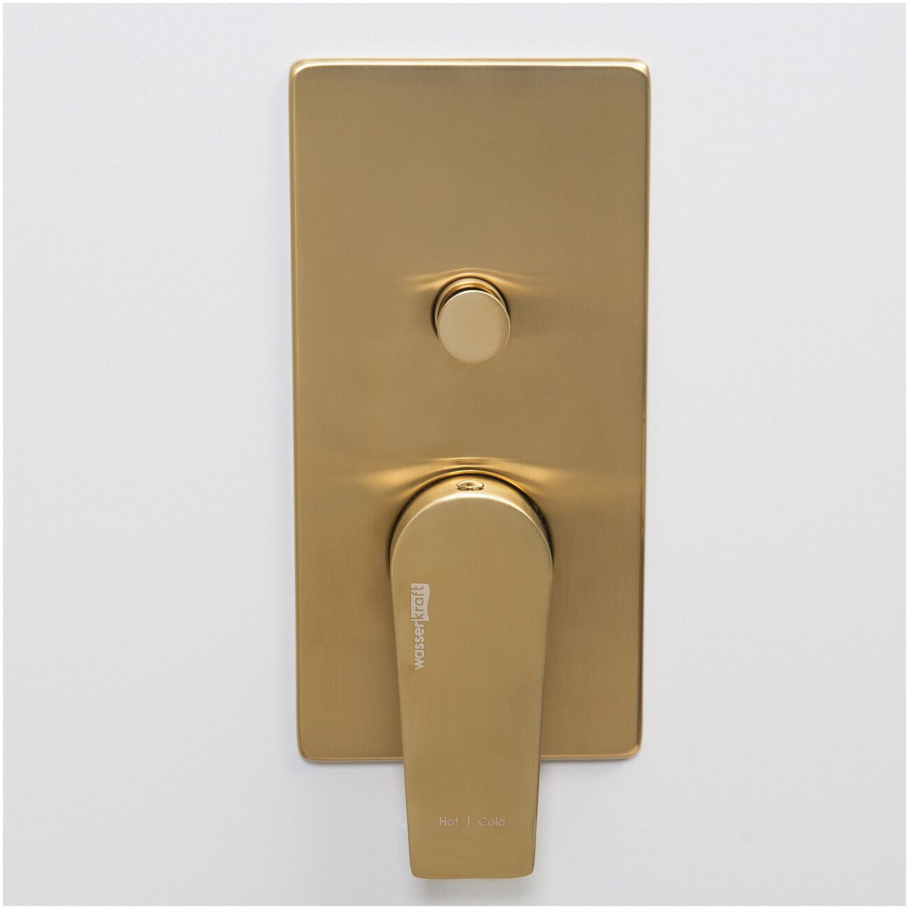 Смеситель для ванны и душа встраиваемый из латуни золотой Wasserkraft 5561 - изображение 2