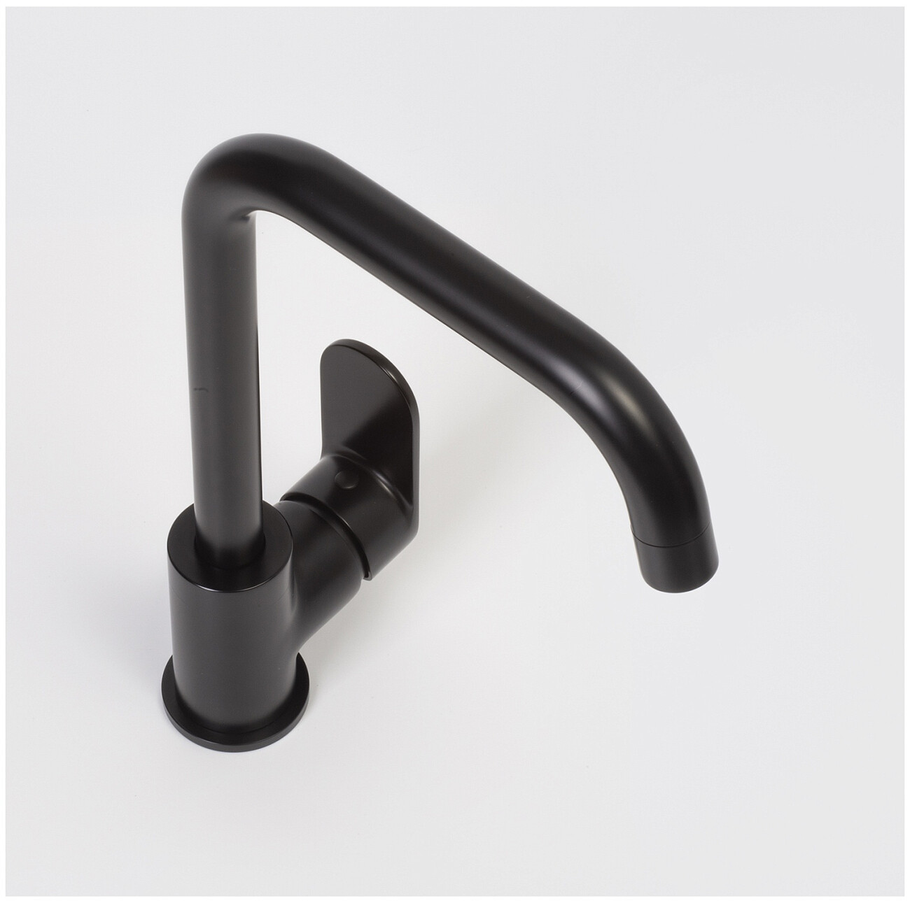 Смеситель для кухни из латуни черный Wasserkraft A7407 - изображение 10