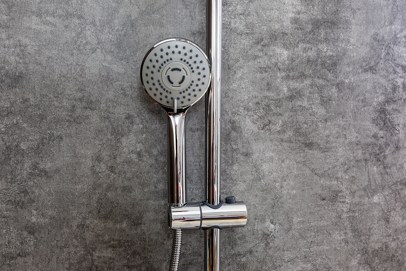 Душевой комплект с верхним душем и смесителем для ванны и душа хром Stworki "Нарвик" NR-06cr - изображение 8