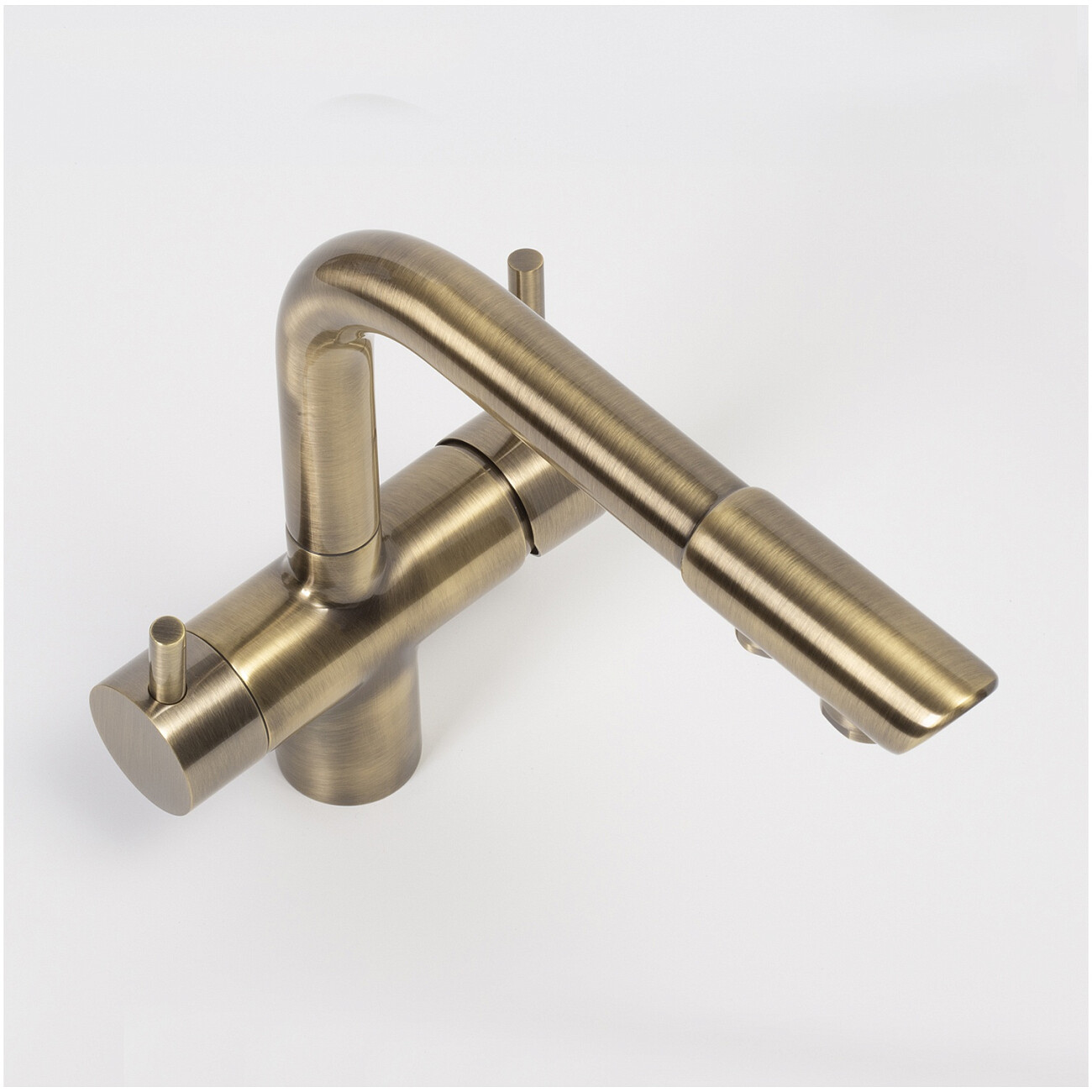 Смеситель для кухни под фильтр из латуни светлая бронза Wasserkraft A8037 - изображение 9