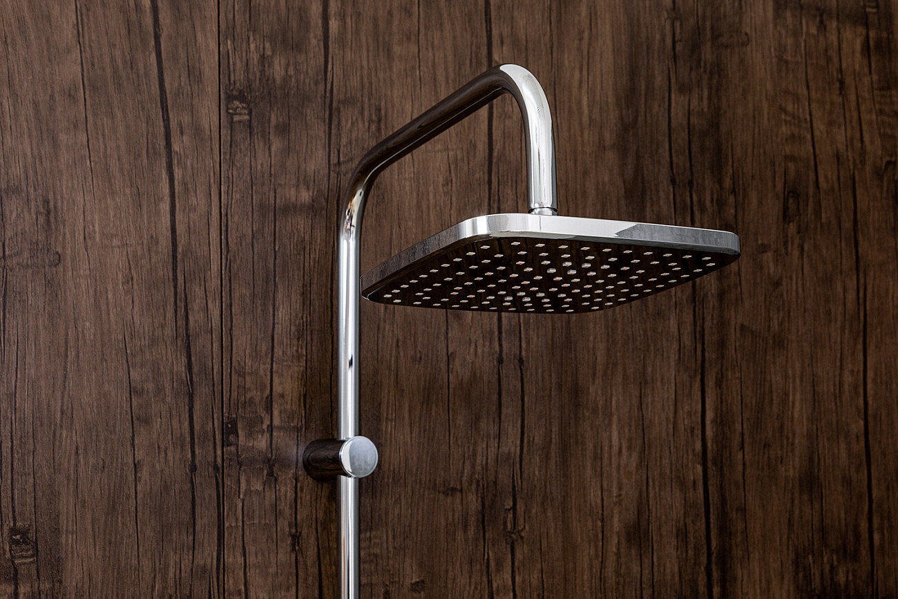 Душевая стойка с верхним душем и смесителем хром Stworki "Хельсингборг" XE-04cr - изображение 5