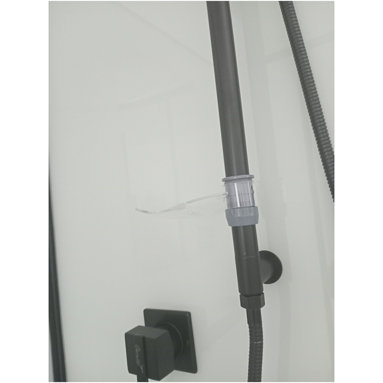 Душевая кабина четверть круга с низким поддоном 90х90 см черная, белая Cerutti SPA Korra 90B - изображение 3