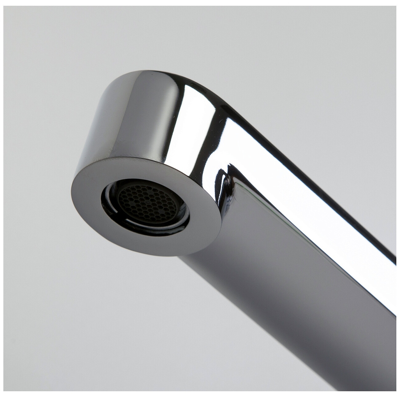 Душевой комплект с лейкой и длинным изливом хром Wasserkraft Berkel 4802L - изображение 6