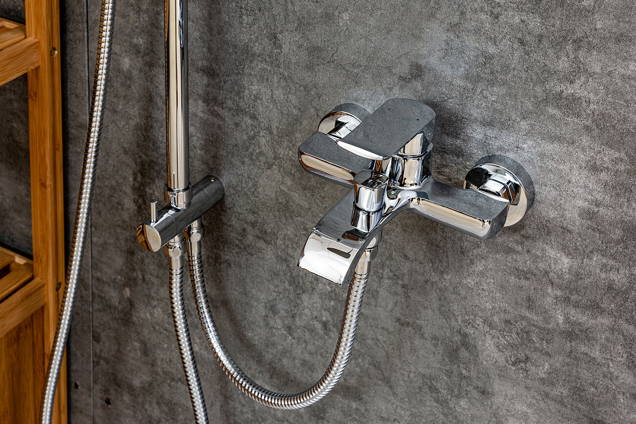 Смеситель для ванны однорычажный хром Stworki "Бурос" BU-02cr - изображение 3