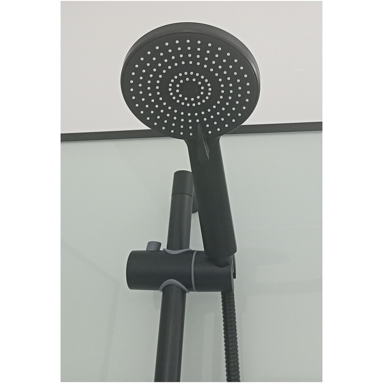 Душевая кабина четверть круга с низким поддоном 90х90 см черная, белая Cerutti SPA Korra 90B - изображение 2