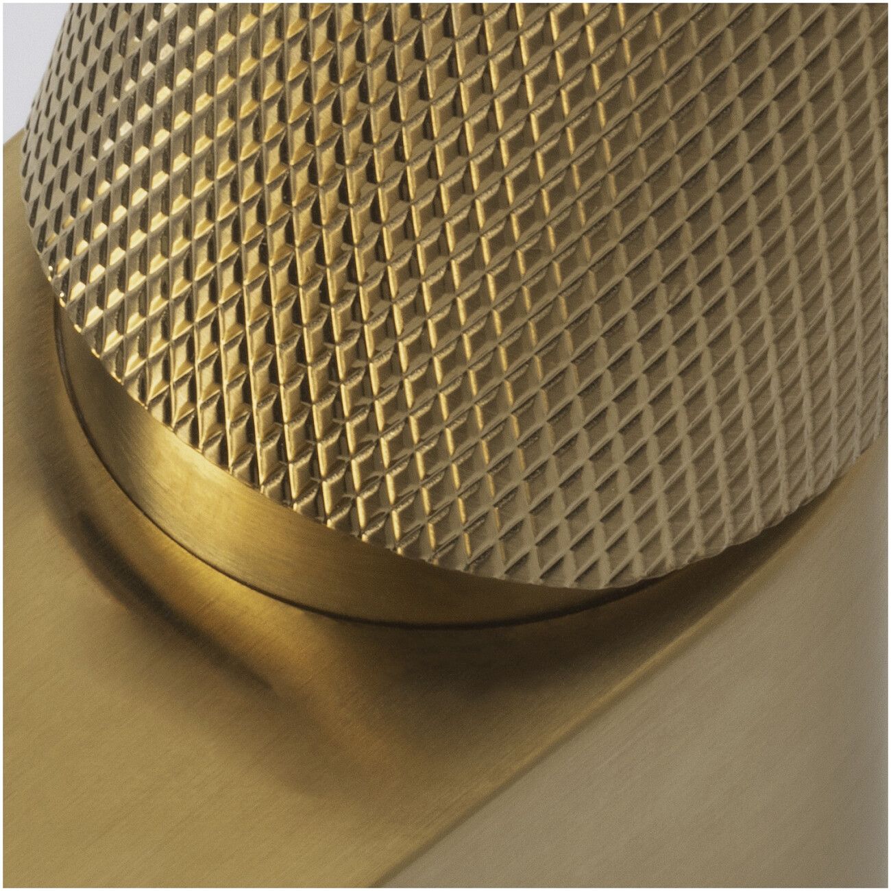 Термостатический смеситель для ванны и душа матовое золото Thermo Aisch 5558 - изображение 3