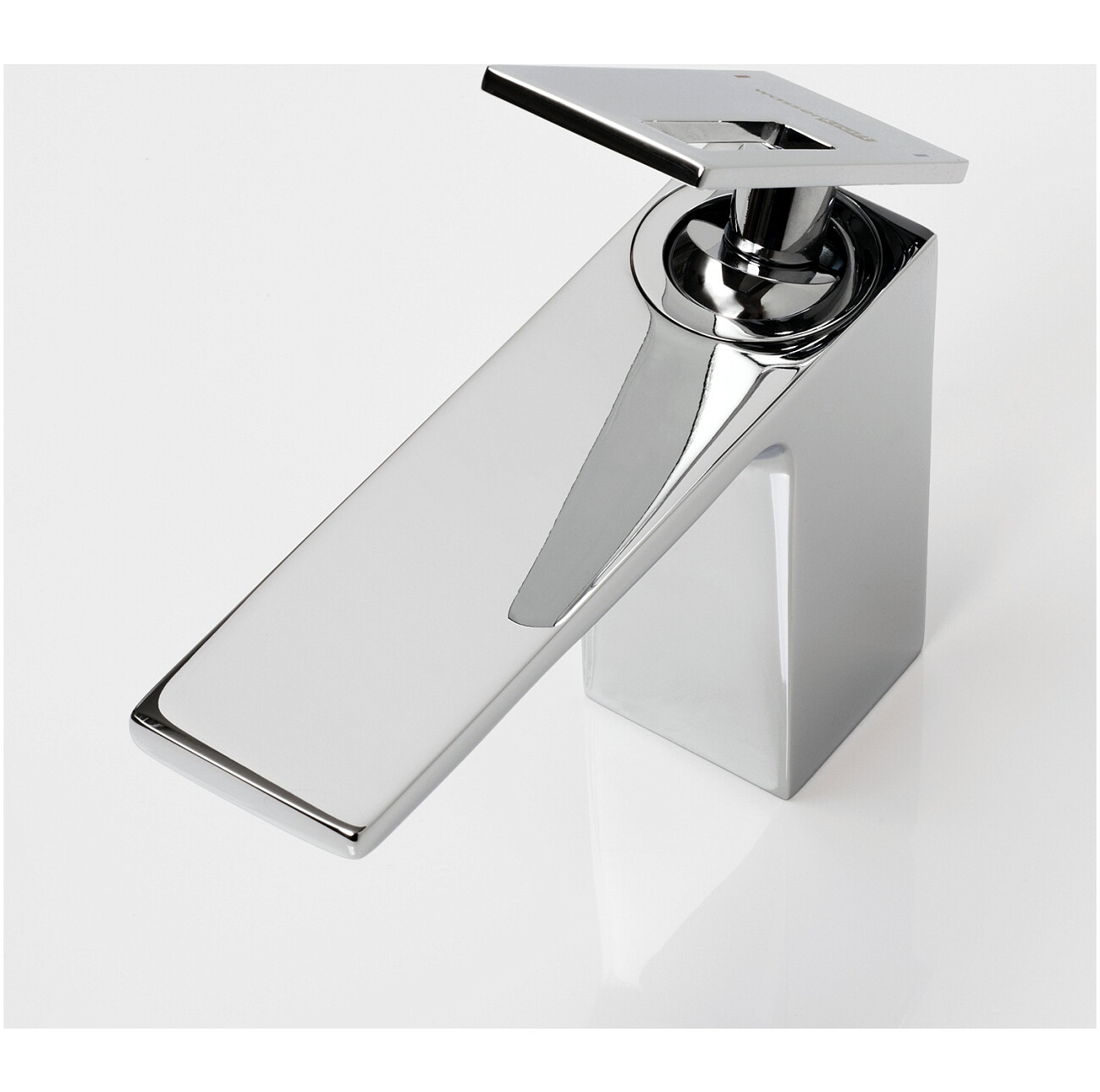 Смеситель для раковины из латуни хром Wasserkraft 1503 - изображение 7