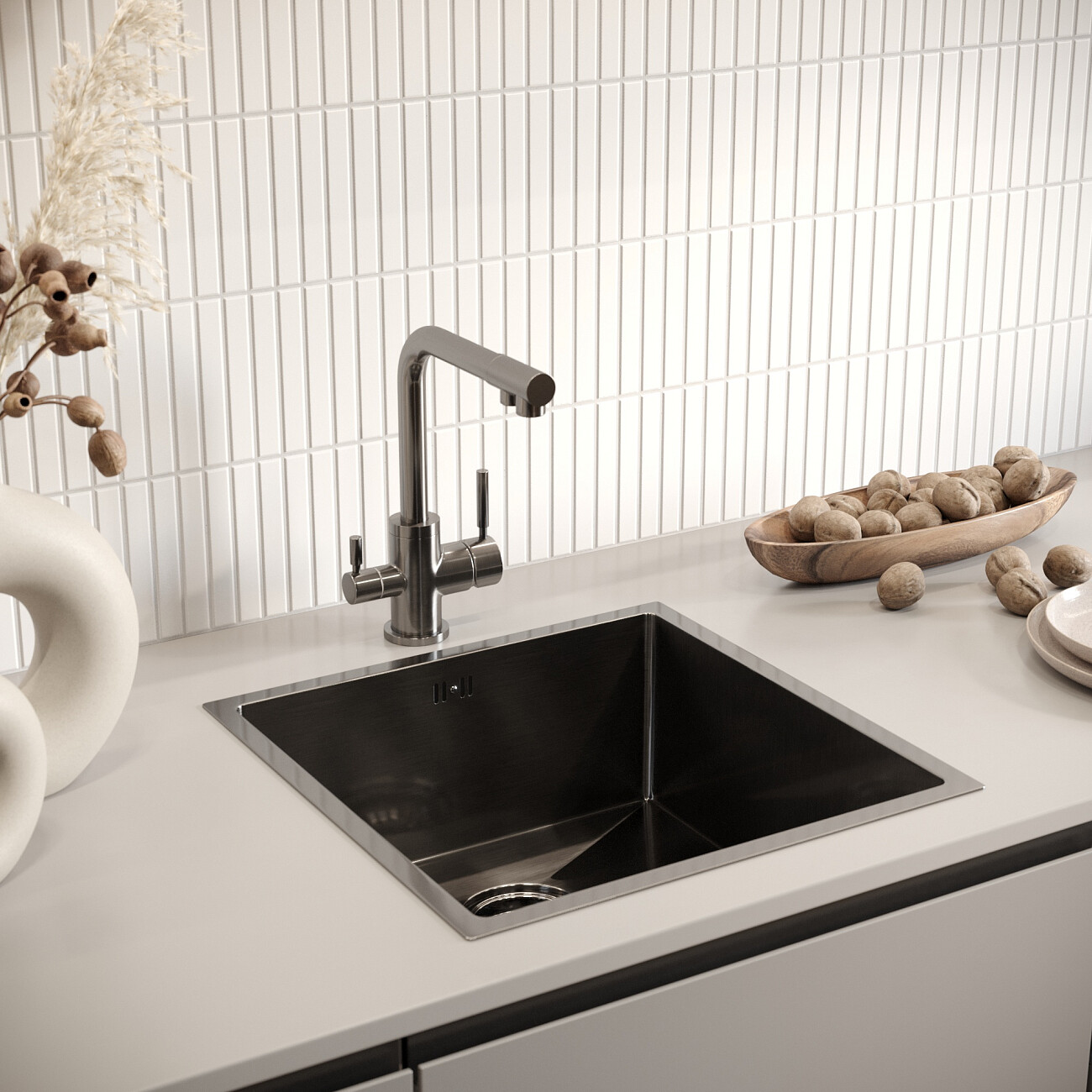 Смеситель для кухни однорычажный с изливом для фильтрованной воды черный Domaci "Равенна" DCB 3003N - изображение 8