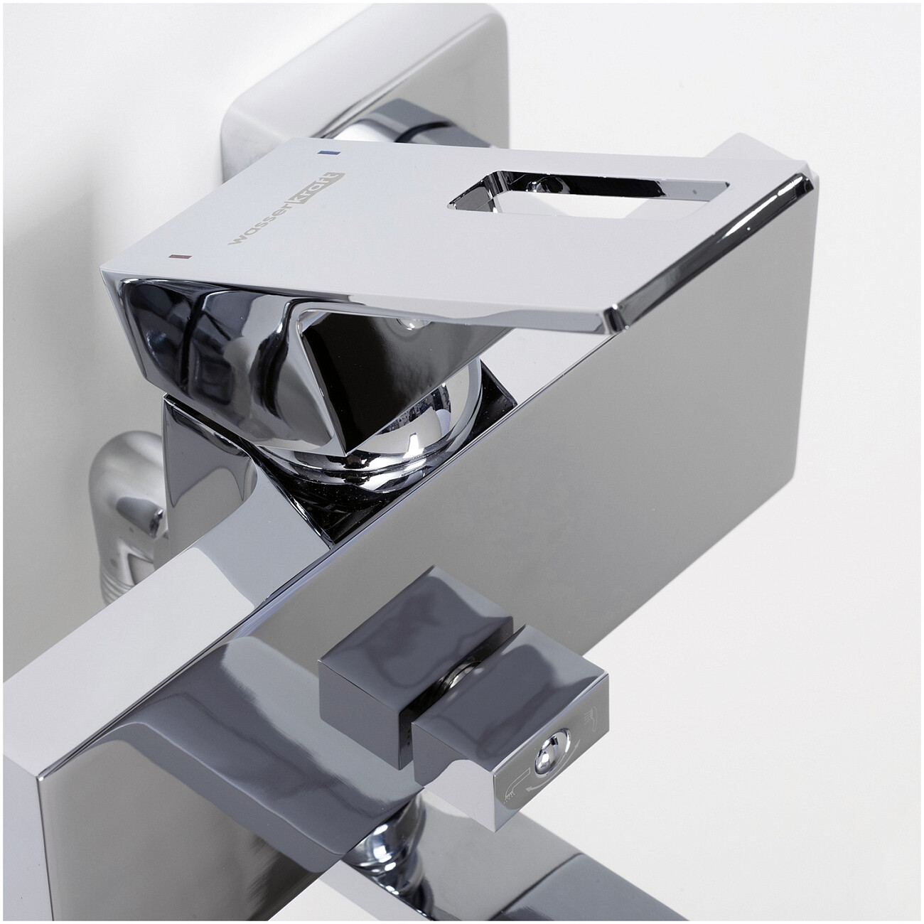 Смеситель для ванны с изливом из латуни хром Wasserkraft 1502L - изображение 11