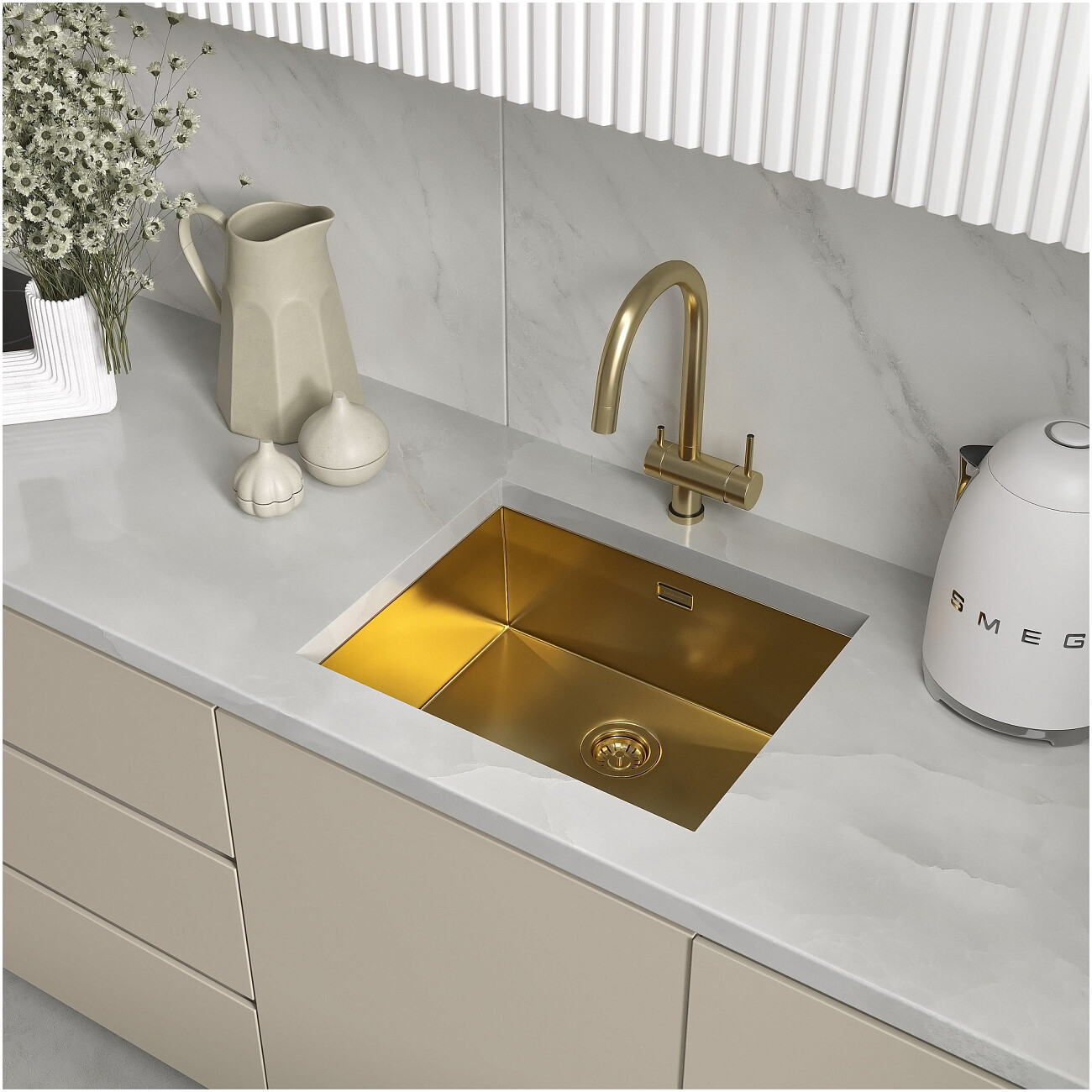 Кухонная мойка из нержавеющей стали 44х54 см брашированное золото Reflexion Como RX2054GD  - изображение 8
