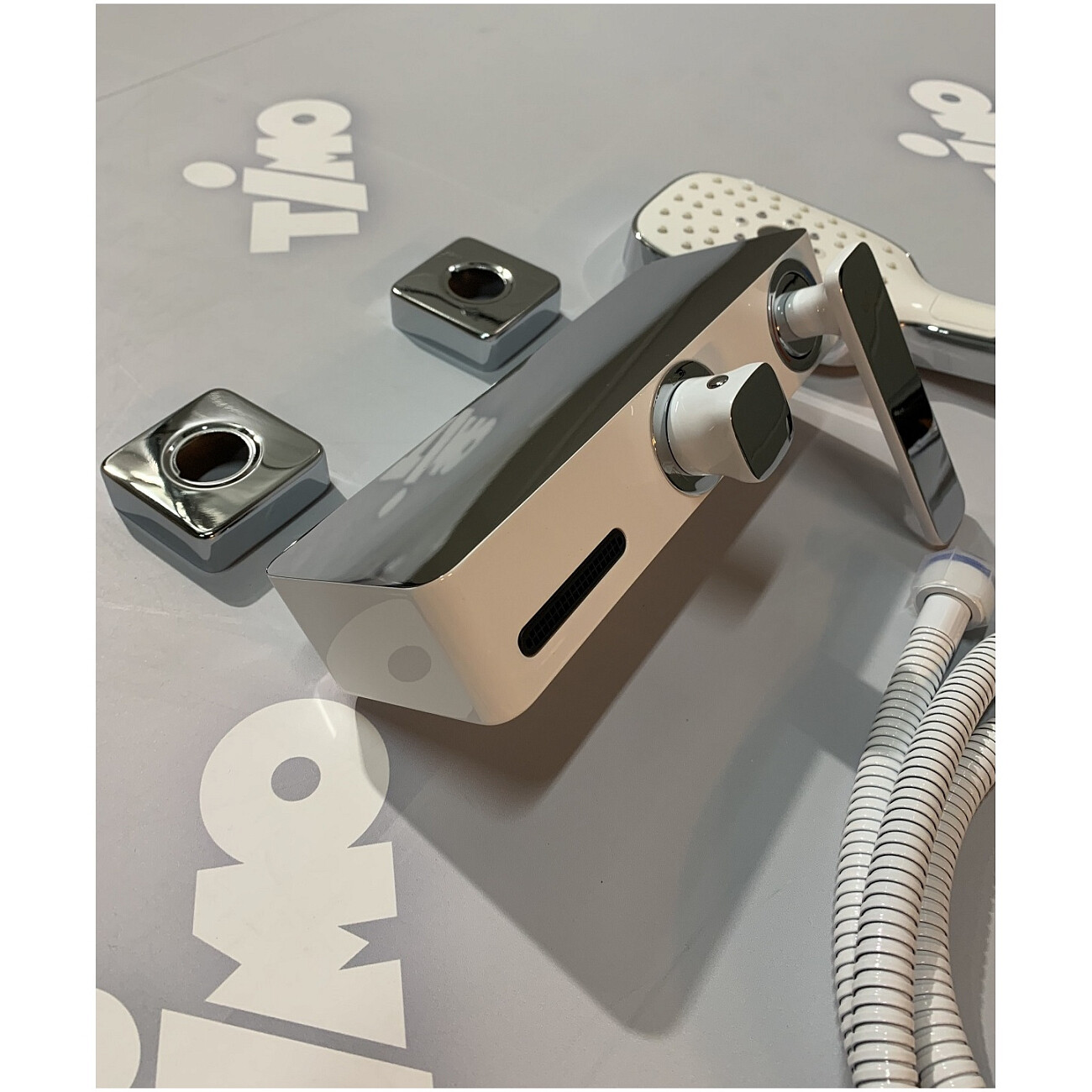 Душевая стойка с держателем и смесителем белая, хром Timo Torne 4314-00-16Y - изображение 4