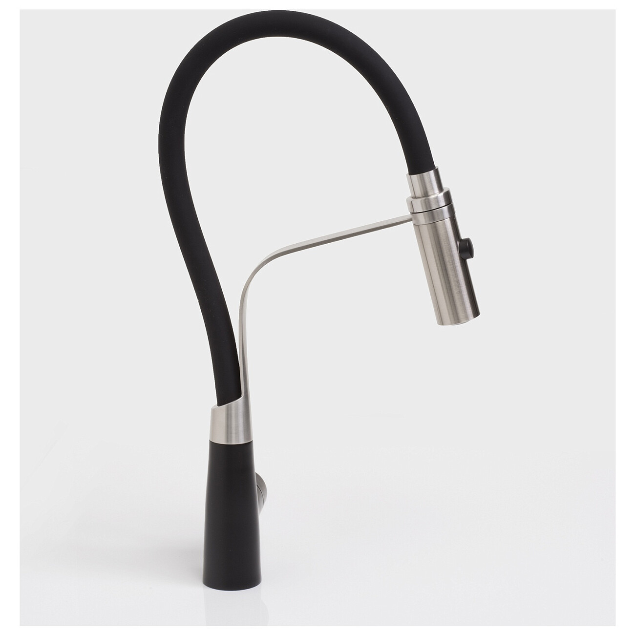 Смеситель для кухни из латуни черный, хром Wasserkraft A8417 - изображение 4