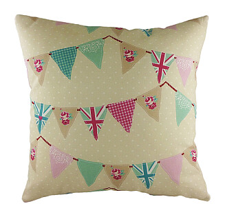 Подушка с принтом Bunting Pink