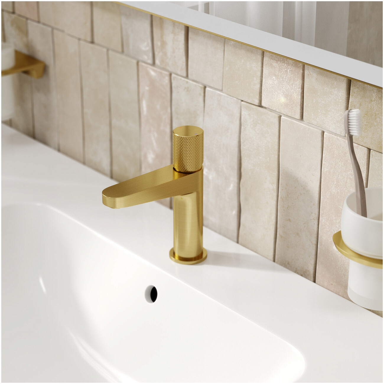 Смеситель для раковины из латуни золотой Wasserkraft 8203 - изображение 4