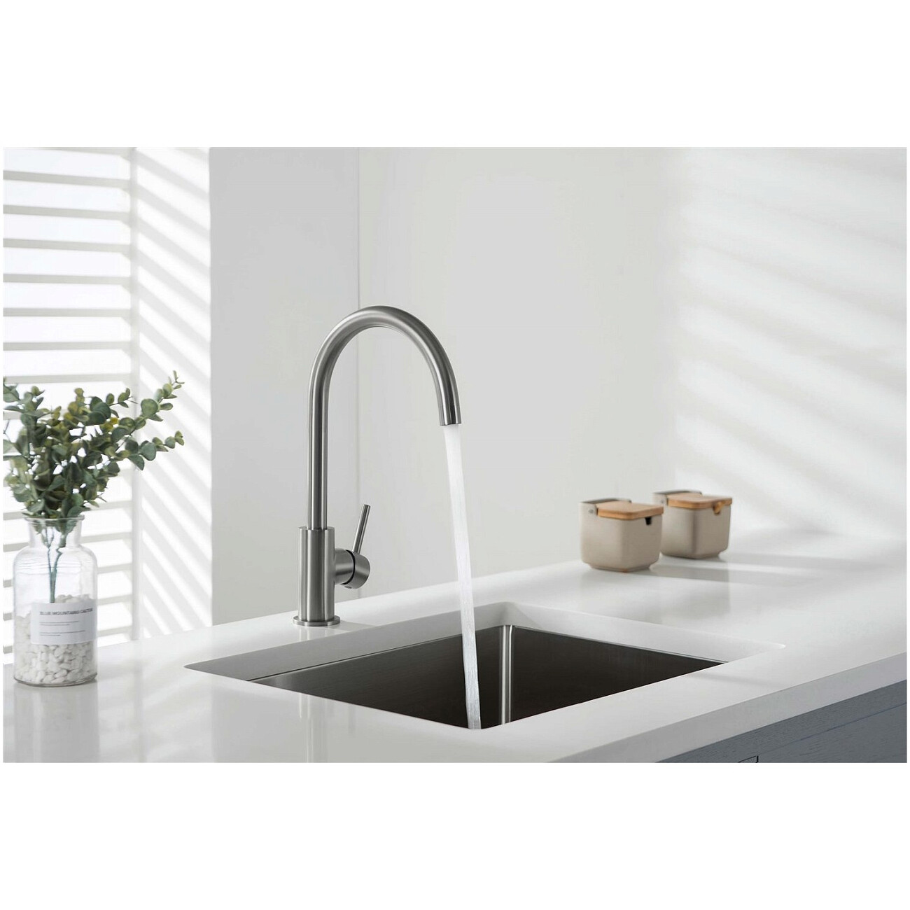 Смеситель для кухни однорычажный оружейная сталь Aquatek "Европа" AQ1382BGM - изображение 5