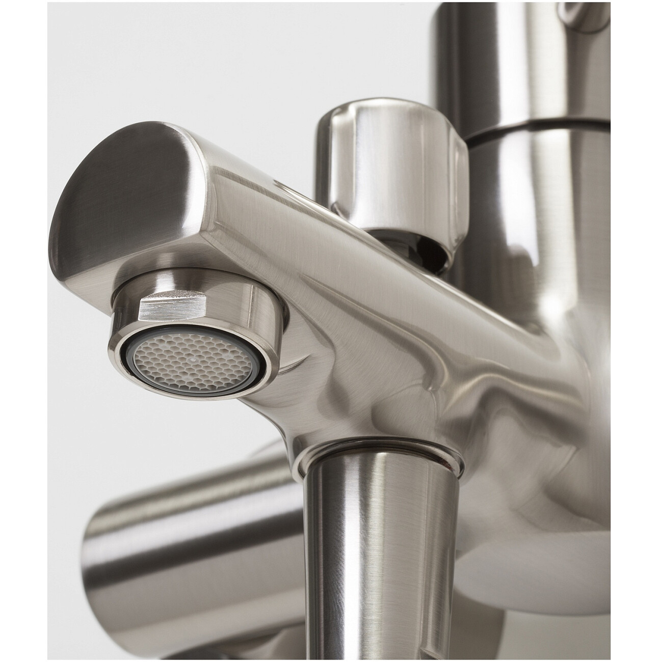 Душевой комплект с лейкой и коротким изливом никель Wasserkraft Wern 4201 - изображение 6