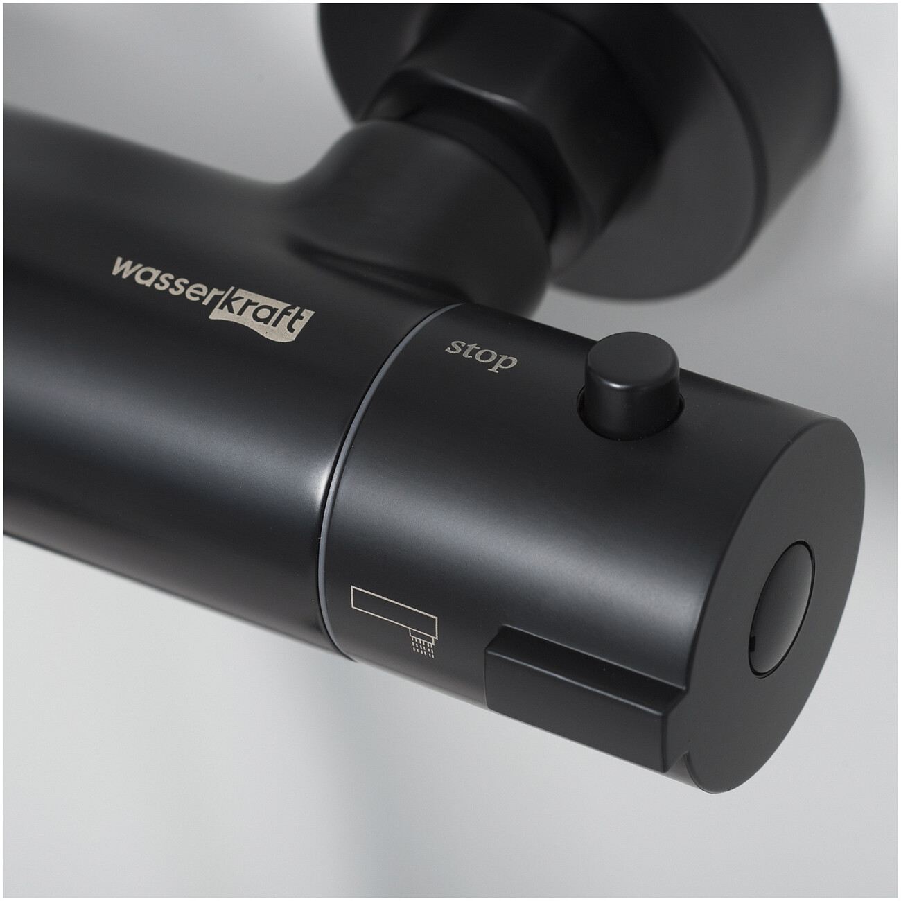 Душевой комплект с верхним душем и лейкой черный Wasserkraft A28801 Thermo - изображение 10