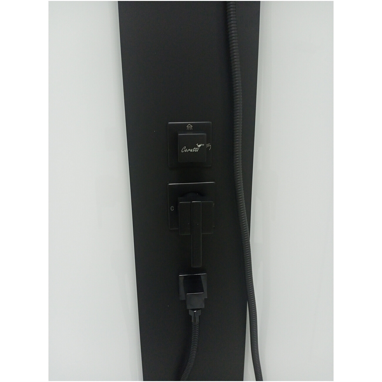 Душевая кабина пятиугольная без крыши с низким поддоном 90х90 см черная Cerutti SPA Chika 901B - изображение 11