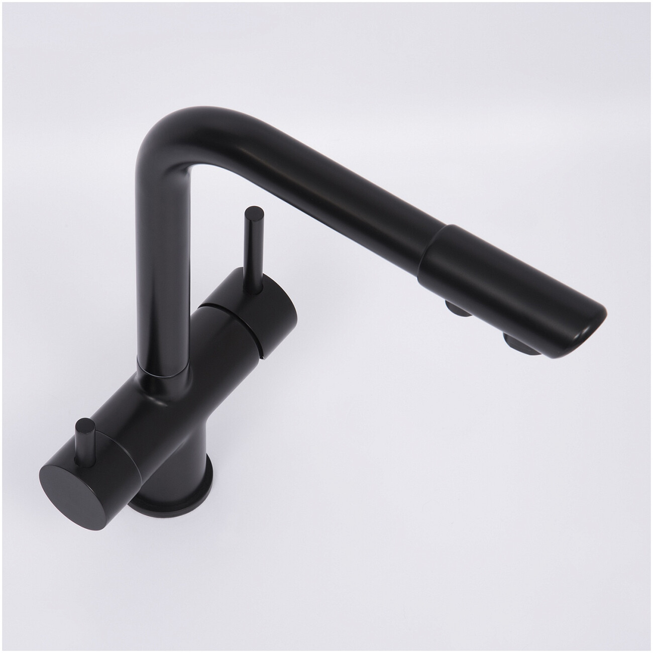 Смеситель для кухни под фильтр из латуни черный Wasserkraft A8367 - изображение 6