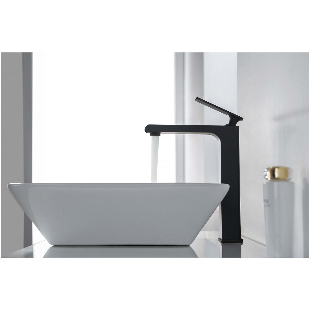 Смеситель для раковины-чаши черный Timo Anni 2711-03F - изображение 2