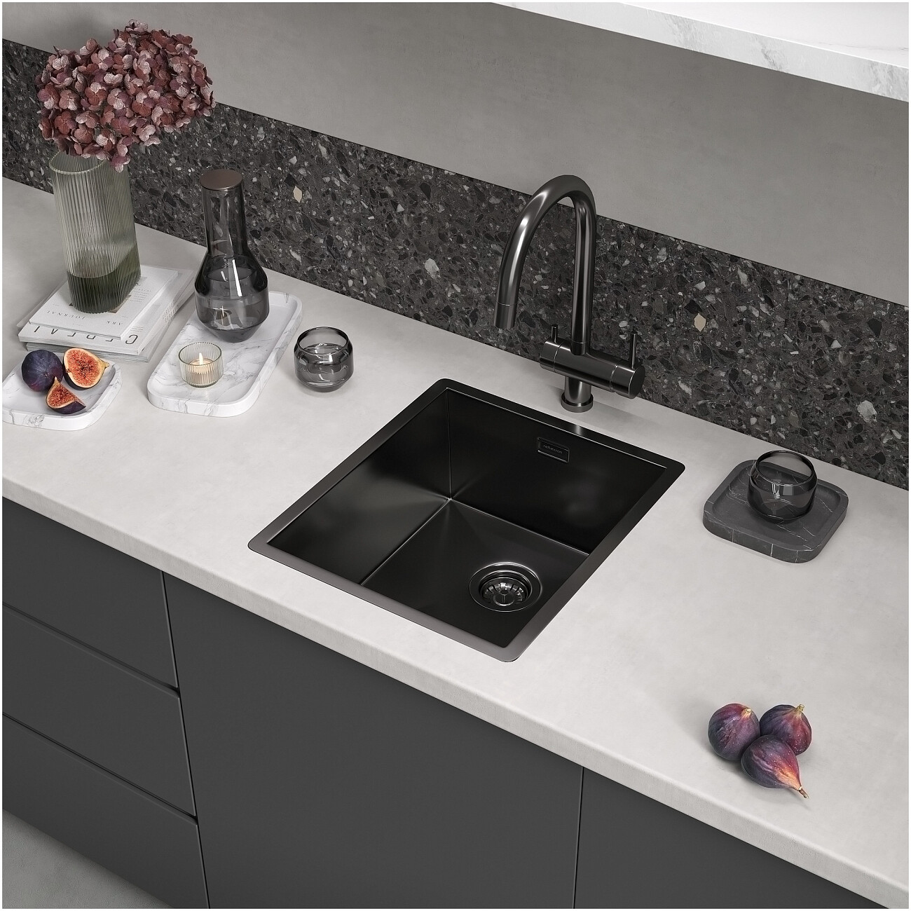 Кухонная мойка из нержавеющей стали 44х38 см оружейная сталь Reflexion Como RX2038BL - изображение 7