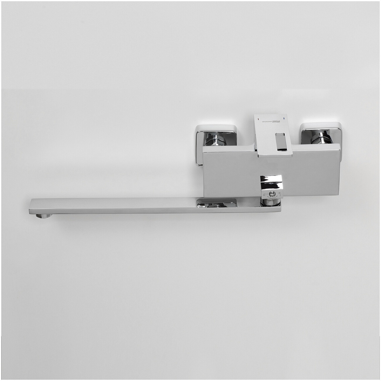 Смеситель для ванны с изливом из латуни хром Wasserkraft 1502L - изображение 5