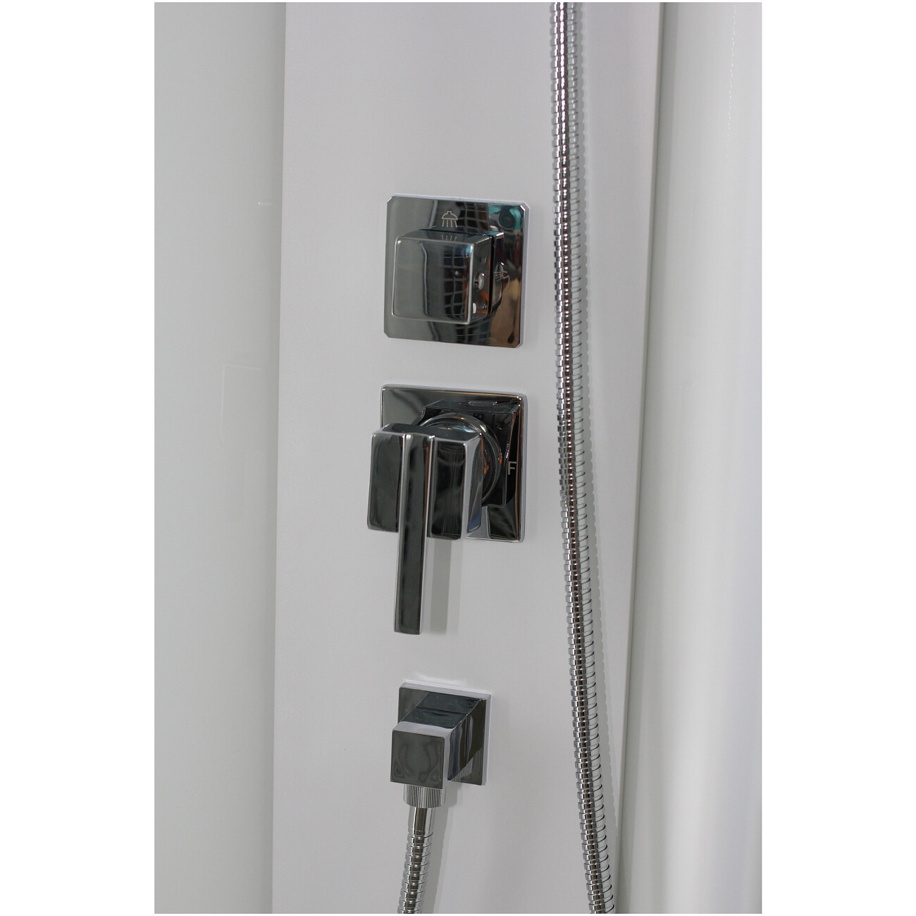 Душевая кабина пятиугольная без крыши с низким поддоном 90х90 см хром Cerutti SPA Chika 901T - изображение 11