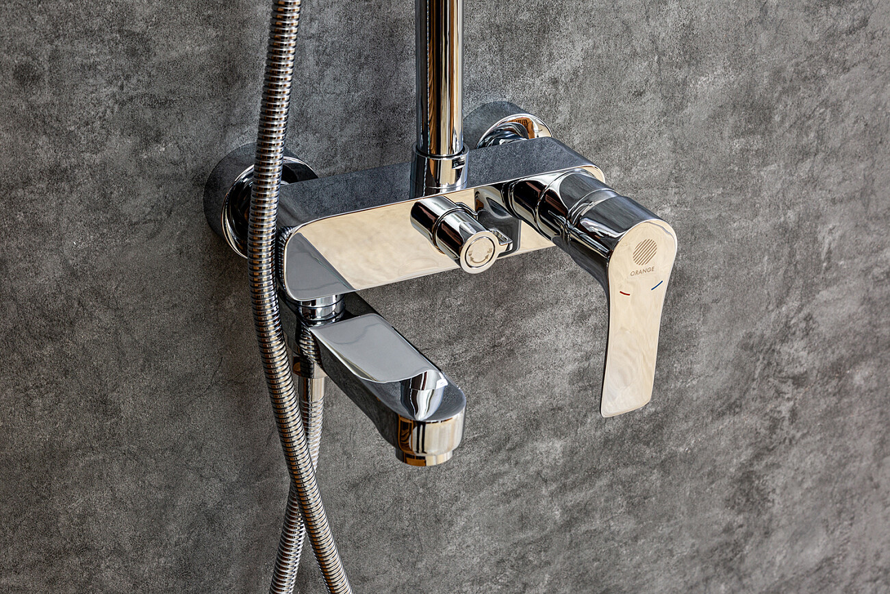 Душевая стойка с верхним душем и смесителем хром Stworki "Хельсингборг" XE-04cr - изображение 4