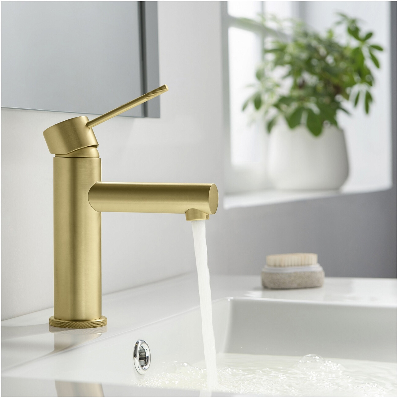 Смеситель для раковины золото матовое Timo Saona 2361-17F - изображение 3