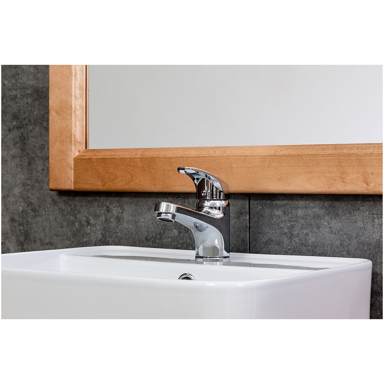 Смеситель для раковины с гигиеническим душем хром Diwo "Коломна" KL-05cr - изображение 7