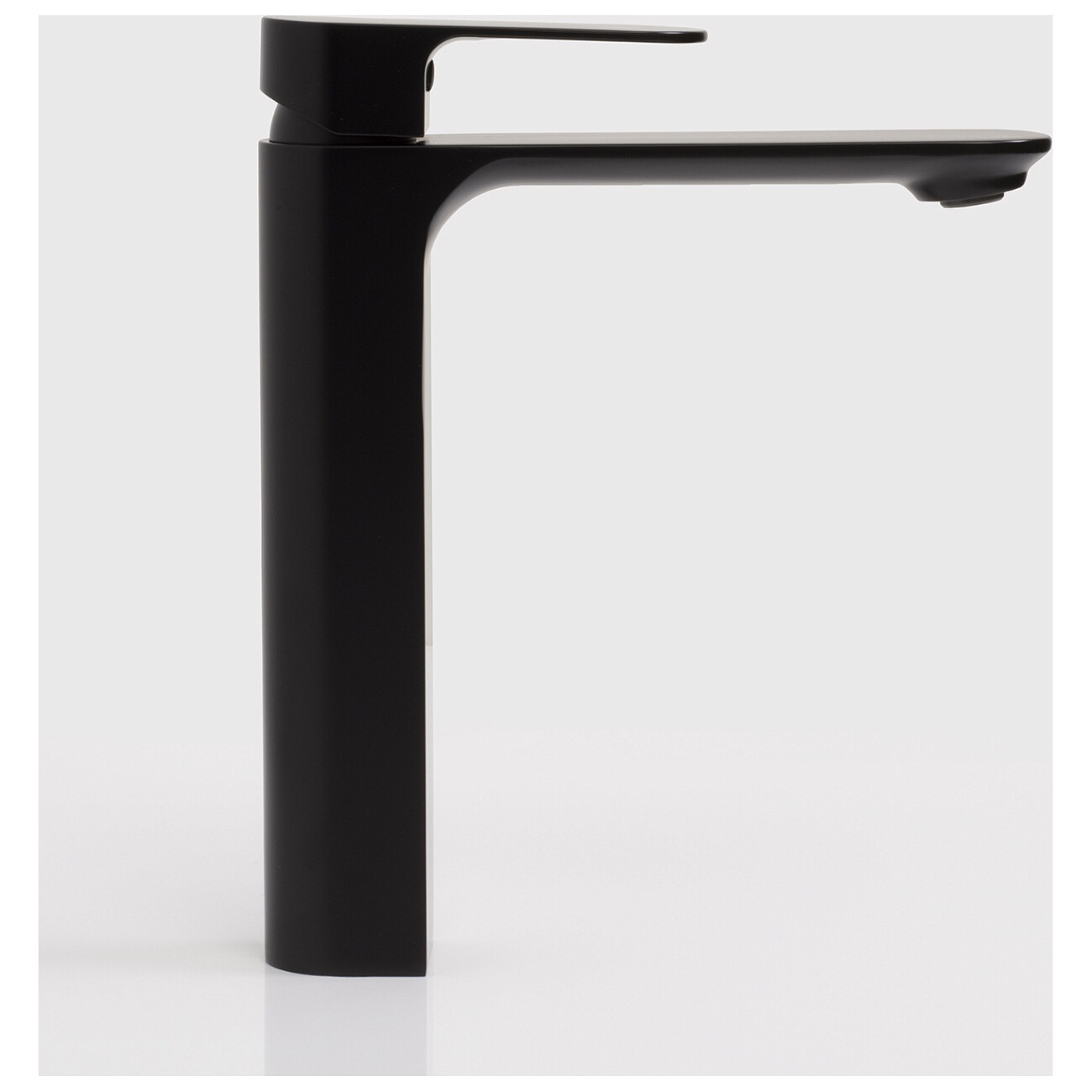 Смеситель для раковины из латуни черный Wasserkraft 7403H - изображение 7