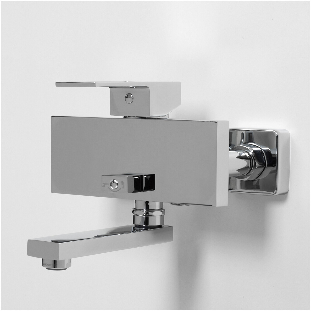 Смеситель для ванны с коротким изливом хром Wasserkraft Alme 1501 - изображение 7