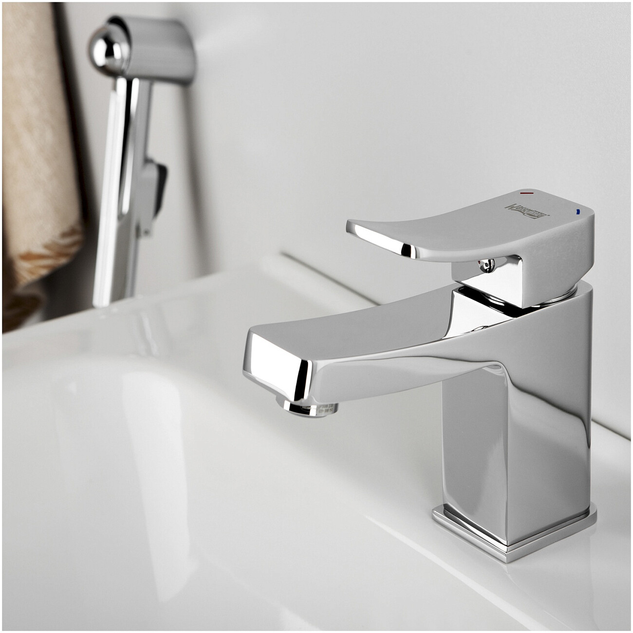 Гигиенический душ со смесителем хром Wasserkraft Aller 1068 - изображение 2