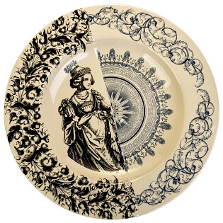 Тарелка декоративная в винтажном стиле Vintage Print Hybrid